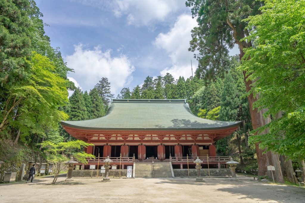 聖なるエリア<br>［過去の旅］
